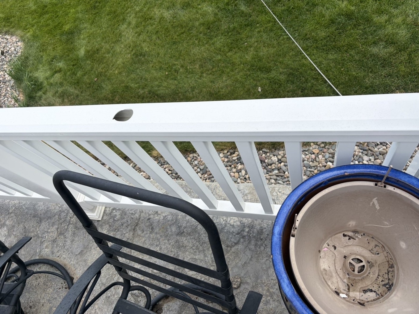 Vinyl railing after soft washing — bright, even white